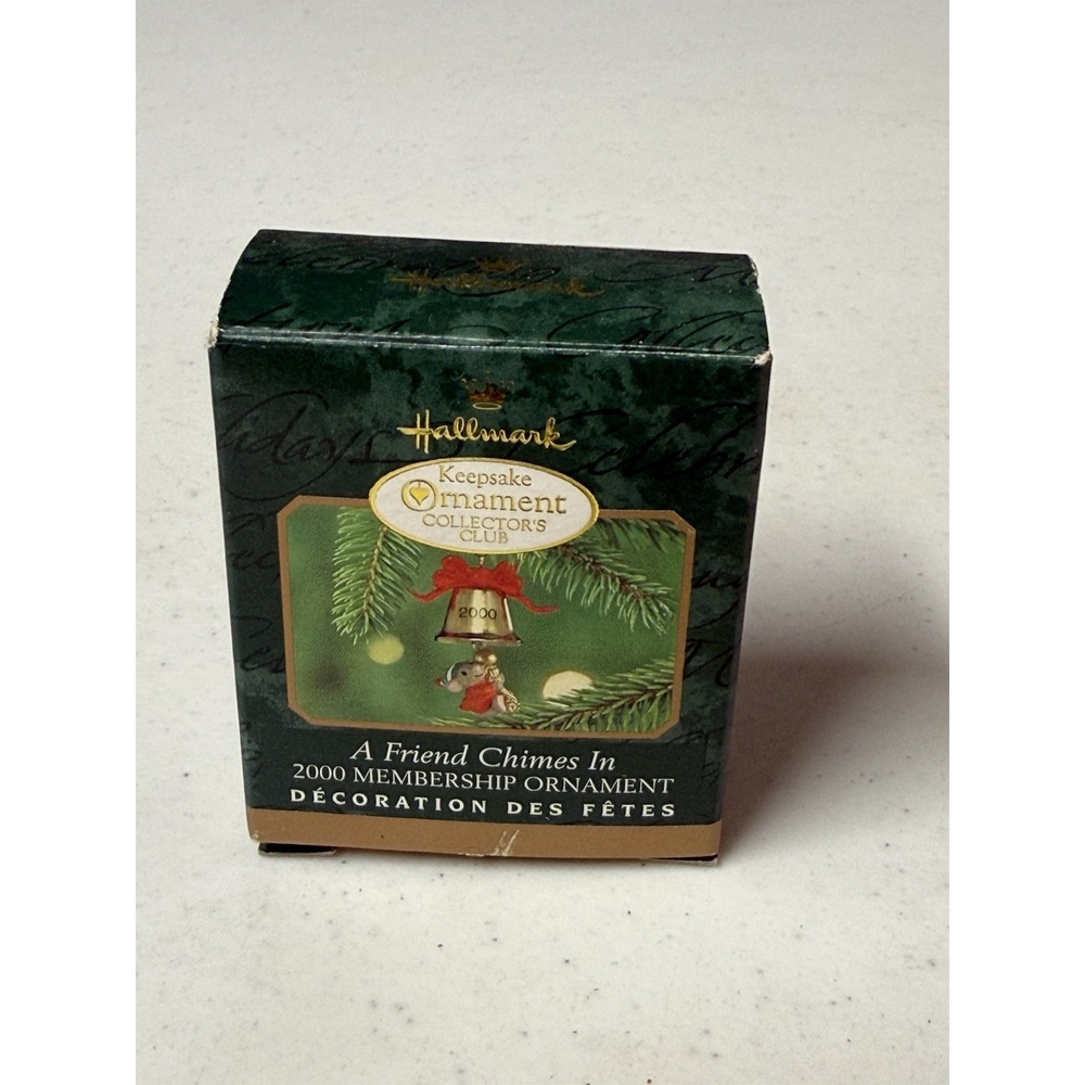 Hallmark Keepsake Ornament A Friend Chimes In 2000 Mouse Hanging from Bell KOCC